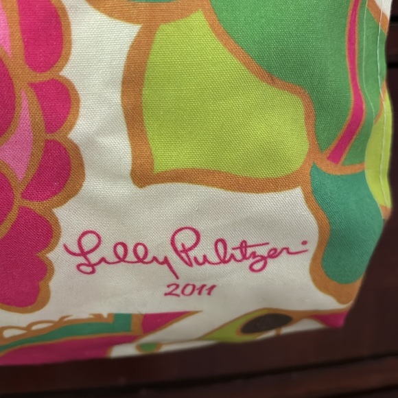 Lilly Pulitzer Fashion’s Night Out 2011 Collectible Tote Bag - Picture 3 of 8